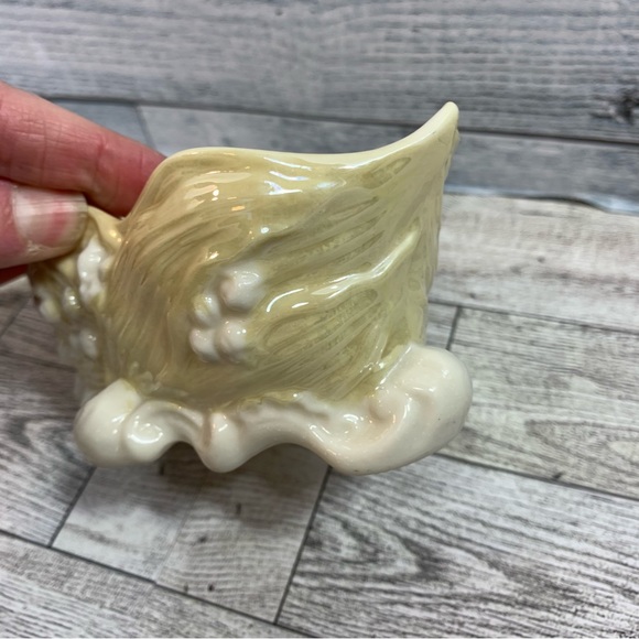 Belleek Lily of the Valley Plateau Cobb Lustre Cream & Yellow. - Picture 5 of 9